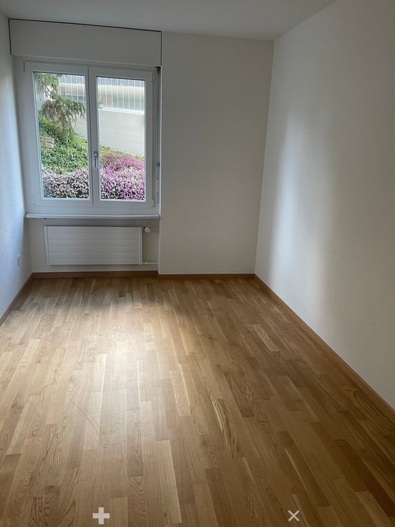 Helle, frisch renovierte 4.5-Zimmer-Wohnung mit Balkon an erhöhter Lage in Biel/Bienne 6