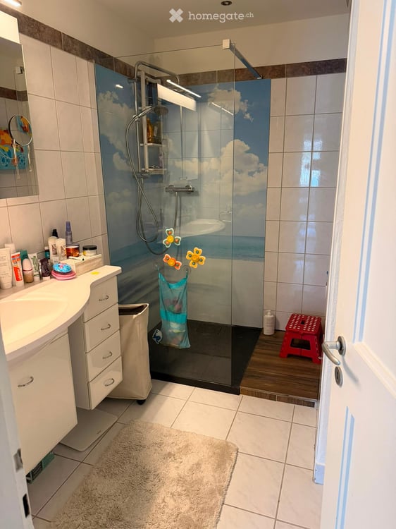 Charmante 4.5-Zimmer-Altbauwohnung mit Balkon an der Limmattalstrasse, Zürich 8