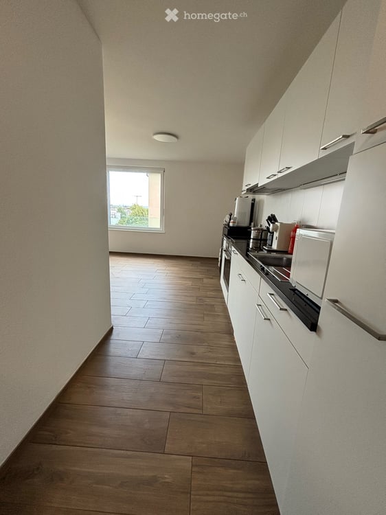Moderne 3.5-Zimmer-Wohnung mit spitzen Lage 3