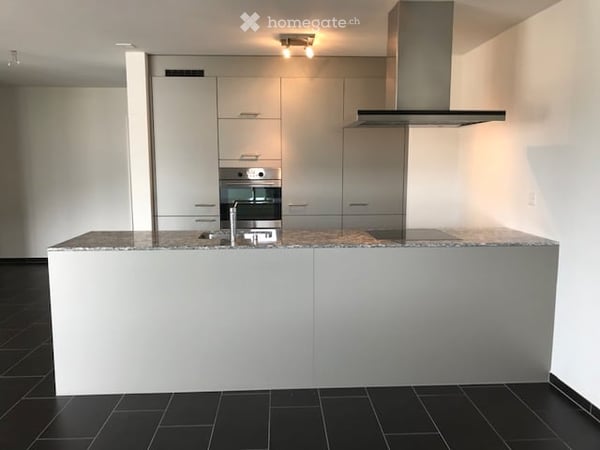 Moderne 4.5-Zimmer-Wohnung mit Balkon und schöner Aussicht in Benken SG 6