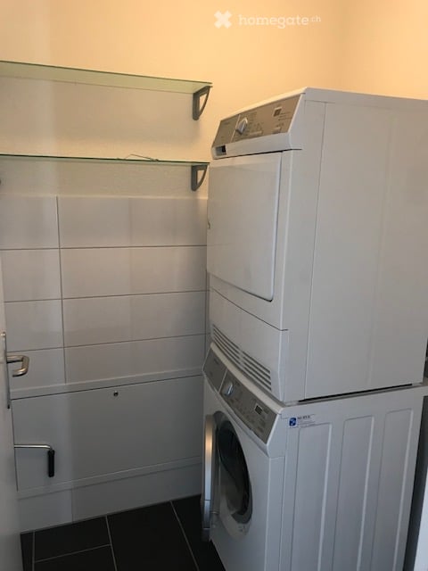 Moderne 4.5-Zimmer-Wohnung mit Balkon und schöner Aussicht in Benken SG 14