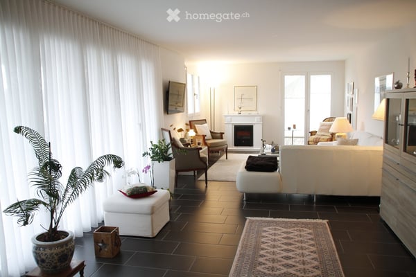 Moderne 7.5-Zimmer-Wohnung mit Balkon und schöner Aussicht in Benken SG 13