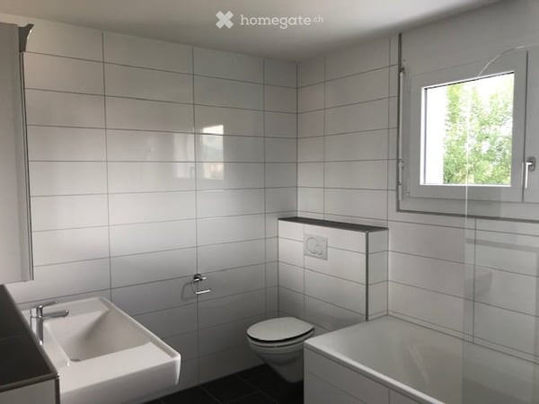Moderne 4.5-Zimmer-Wohnung mit Balkon und schöner Aussicht in Benken SG 10