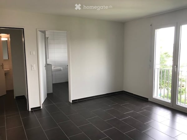Moderne 4.5-Zimmer-Wohnung mit Balkon und schöner Aussicht in Benken SG 9
