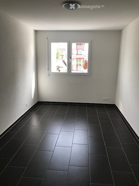 Moderne 4.5-Zimmer-Wohnung mit Balkon und schöner Aussicht in Benken SG 13