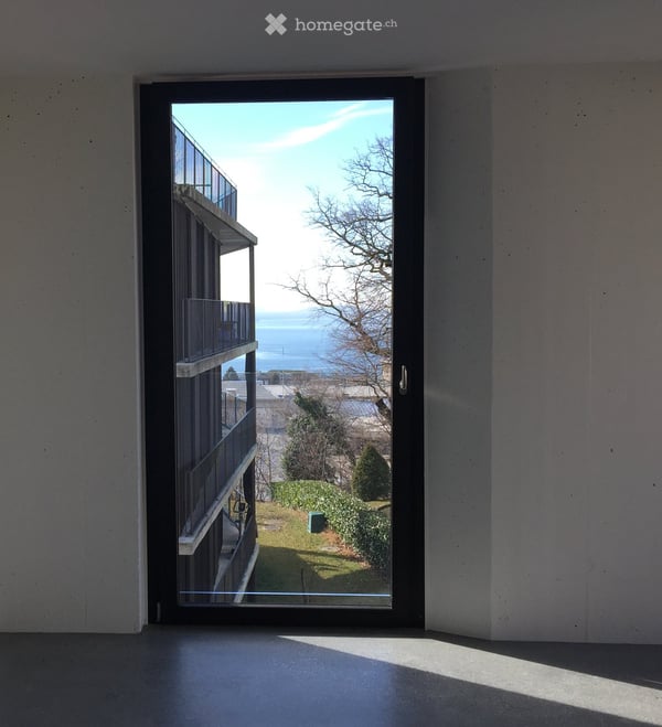 Appartement d'architecte de 4 pièces central, avec terrasse, belle vue et magnifique jardin arboré. 8