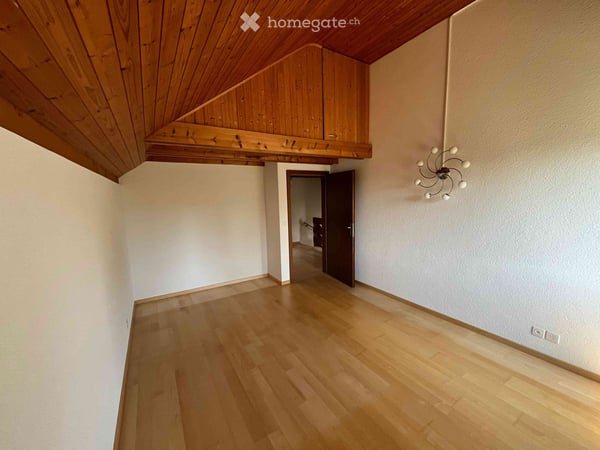 Charmantes 6-Zimmer-Einfamilienhaus mit Wintergarten und Garten in Fehraltorf 7