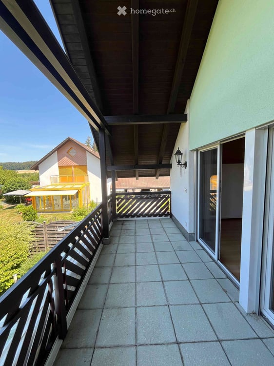 Charmantes 6-Zimmer-Einfamilienhaus mit Wintergarten und Garten in Fehraltorf 6