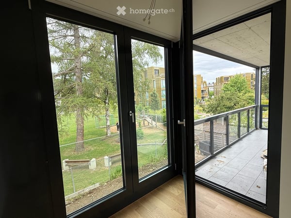 Neue 3 und 1.5 Zimmer-Wohnungen mit Loggia, gute Lage, in Schlieren