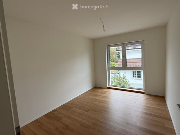 Neue 3 und 1.5 Zimmer-Wohnungen mit Loggia, gute Lage, in Schlieren 9
