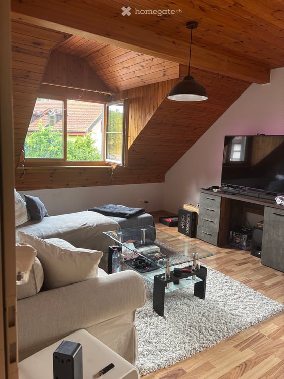 Charmante 3.5-Zimmer-Dachwohnung in Schlatt TG 5