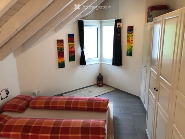 3 - Zimmer - Dachwohnung mit Aussicht auf den Zugersee 2
