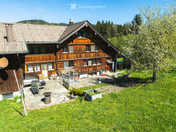 Einzigartiges Bauernhaus in Teufen 1