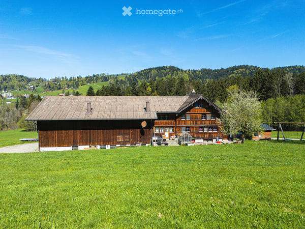 Einzigartiges Bauernhaus in Teufen 2