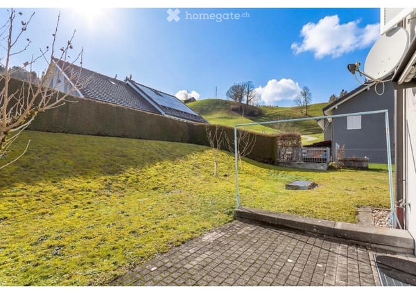 5.5-Zimmer-Einfamilienhaus mit ausgebautem Dachgeschoss und 2 gedeckten Parkplätzen in Wattwil 3