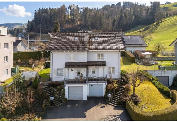 5.5-Zimmer-Einfamilienhaus mit ausgebautem Dachgeschoss und 2 gedeckten Parkplätzen in Wattwil 2