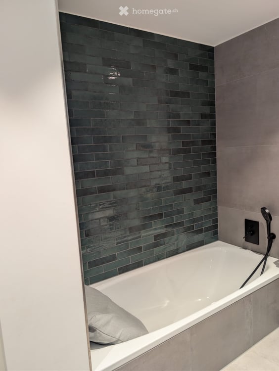 4.5-Zimmer-Gartenwohnung mit 118.5 m² Wohnfläche, 40 m² Privatgarten, 18.4 m² grossen Sitzplatz 9