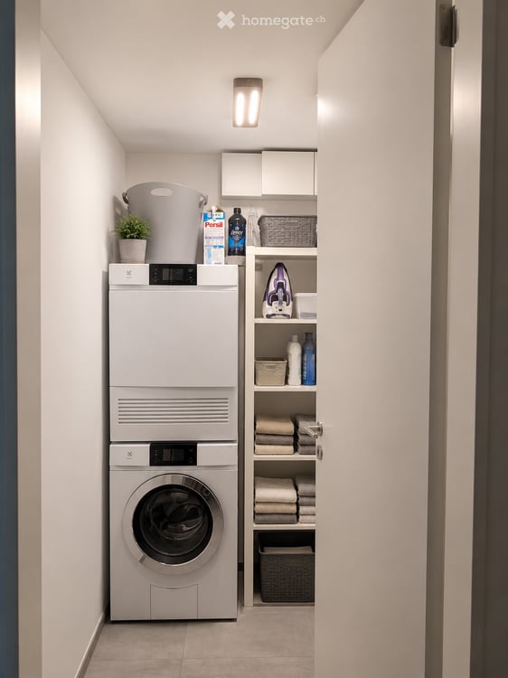 4.5-Zimmer-Gartenwohnung mit 118.5 m² Wohnfläche, 40 m² Privatgarten, 18.4 m² grossen Sitzplatz 5