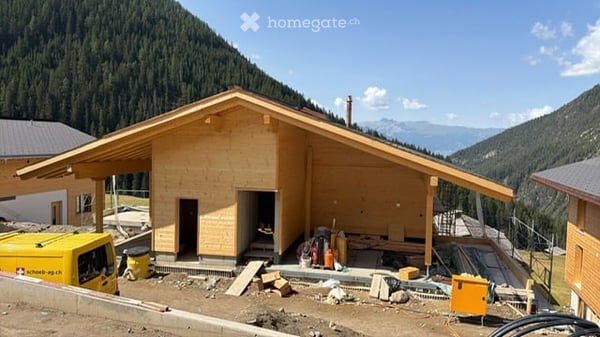Exklusive 4.5 ZWHG an sonniger Südhanglage mit traumhafter Bergsicht – Davos Monstein 3