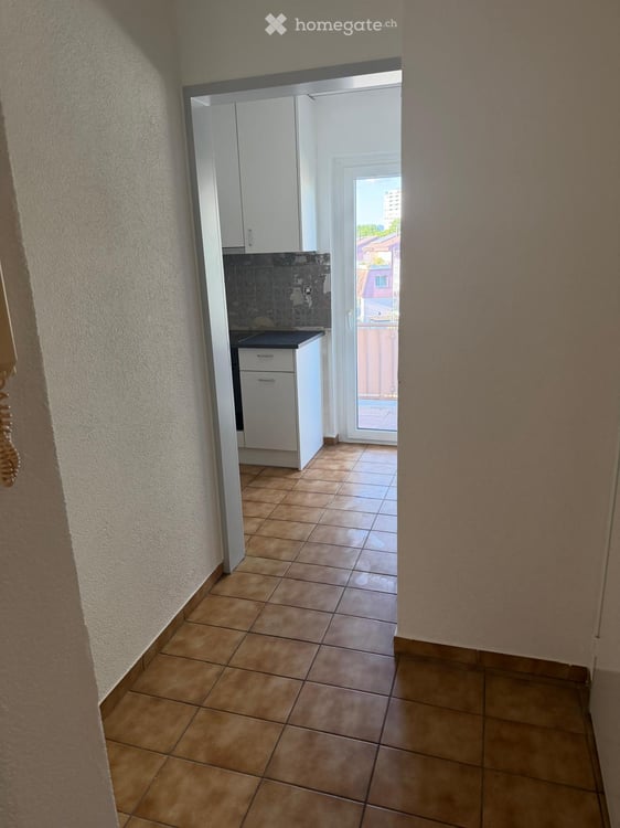 Moderne 3-Zimmer-Wohnung mit Balkon an der Hauptstrasse in Birsfelden 11