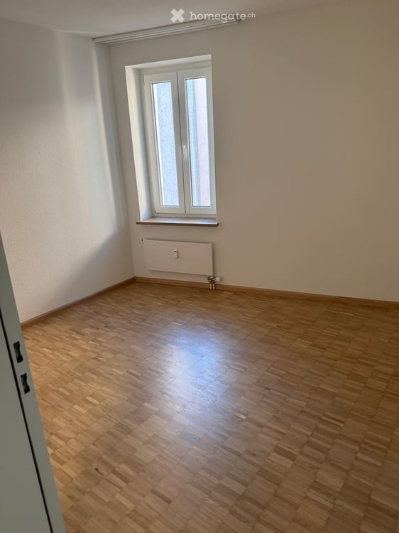 Moderne 3-Zimmer-Wohnung mit Balkon an der Hauptstrasse in Birsfelden 4