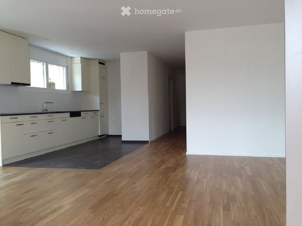 Moderne Gartenwohnung mit gedecktem Sitzplaz in Seenähe 3