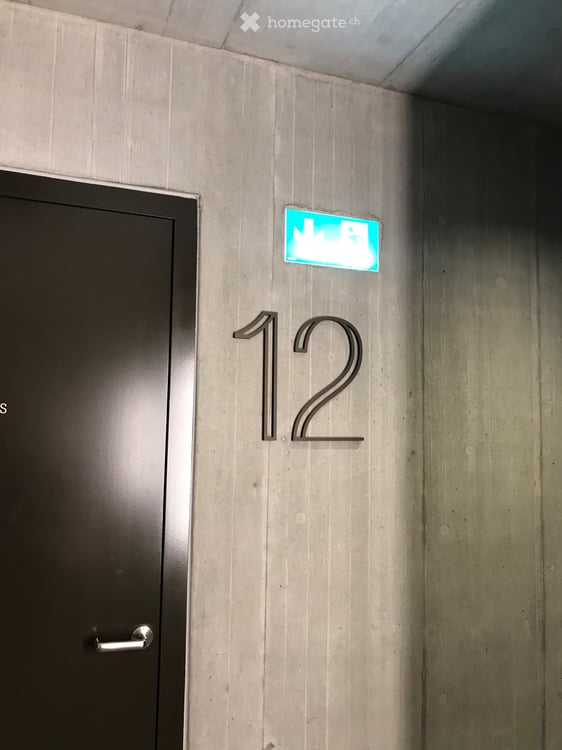 2.5 Wohnung im hochhaus 12