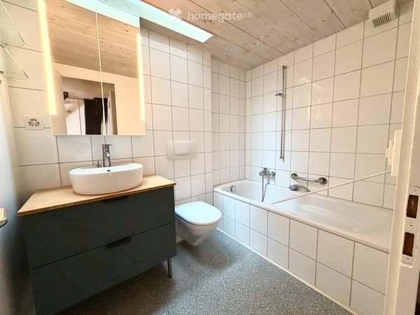 Charmante 2.5-Zimmer-Dachgeschosswohnung in Münsingen – sofort verfügbar! 6