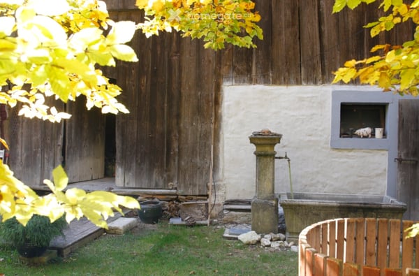 Liebhaberobjekt direkt am Bach mit grossem Garten, Scheune und eigenem Badeplatz 11