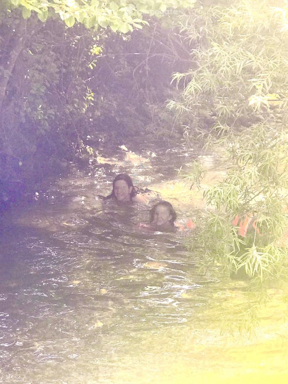 Liebhaberobjekt direkt am Bach mit grossem Garten, Scheune und eigenem Badeplatz 24