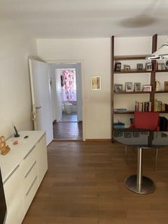 Gemütliche 2.5-Zimmer-Wohnung mit Balkon in Zürich-Friesenberg 8