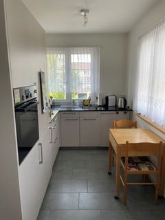 Gemütliche 2.5-Zimmer-Wohnung mit Balkon in Zürich-Friesenberg 5