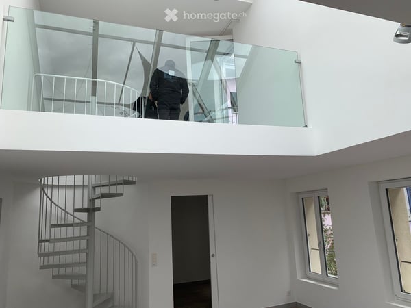 Charmante 1.5-Zimmer-Attikawohnung an der Zwinglistrasse 34, Zürich 8004 3