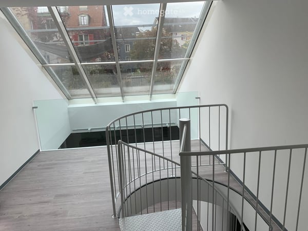 Charmante 1.5-Zimmer-Attikawohnung an der Zwinglistrasse 34, Zürich 8004 10