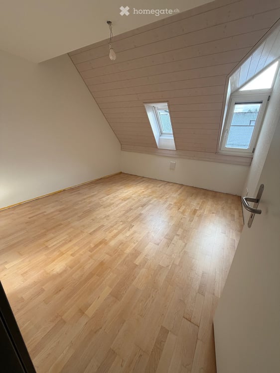 Grosse und schöne 5.5 Zimmer Maisonette-Wohnung im Grünen 3