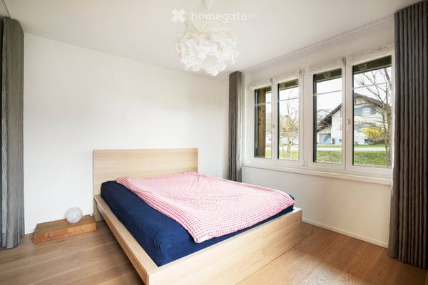 Moderne 3.5-Zimmer-Wohnung mit Balkon und Bergblick in Rifferswil 4