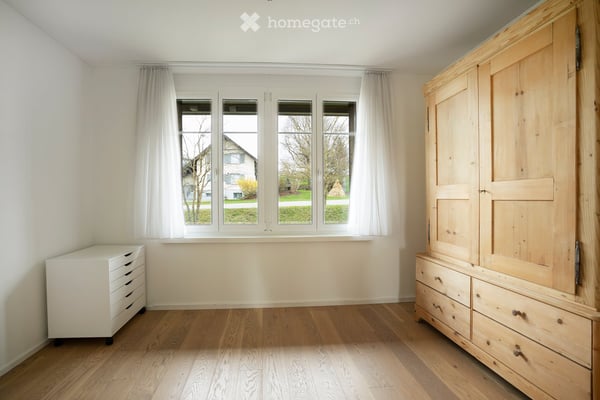Moderne 3.5-Zimmer-Wohnung mit Balkon und Bergblick in Rifferswil 5