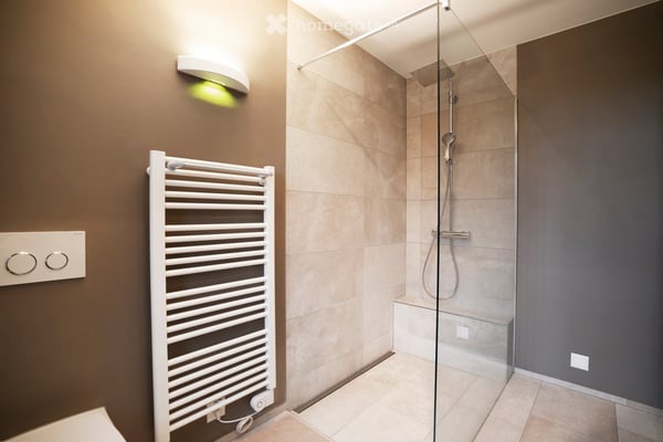 Moderne 3.5-Zimmer-Wohnung mit Balkon und Bergblick in Rifferswil 7