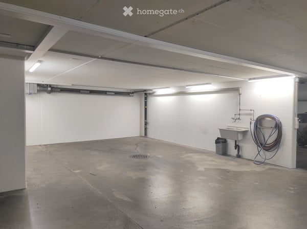 Einstellhallenplatz in Uster – Pfäffikerstrasse 2 5