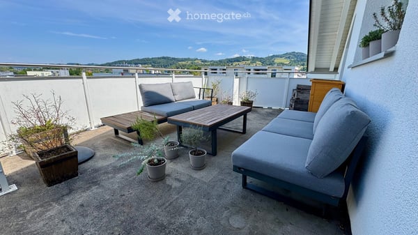 Lichtdurchflutete 3.5-Zimmer-Wohnung mit grossem Balkon 7
