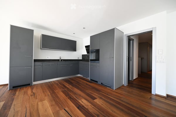 Helle 1.5-Zimmer-Erstwohnung ( 31/2 Zimmer Wohnung plus Studio mit separatem Eingang ) 5