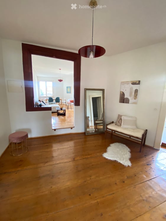 Charming 1-Room Apartment with Balcony and Beautiful Views in Basel 2