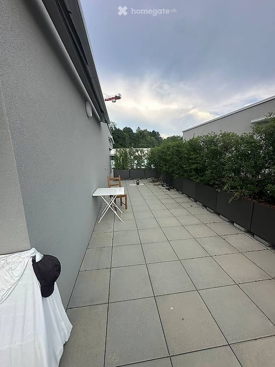 Reprise de bail - 3,5 pièces récent avec grande terrasse et balcon 2
