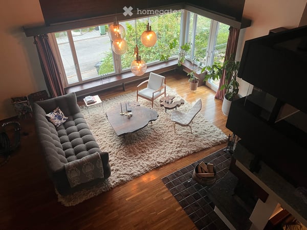 Nachmieter gesucht: 5.5-Zimmer-Architektenhaus mit Panorama-Seesicht, Badesteg und Südterrasse 2
