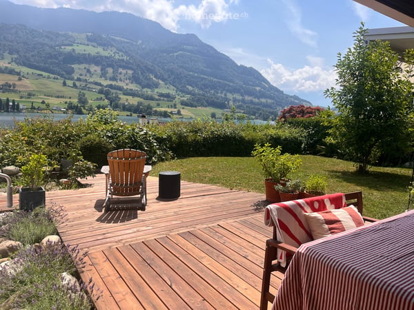 Nachmieter gesucht: 5.5-Zimmer-Architektenhaus mit Panorama-Seesicht, Badesteg und Südterrasse
