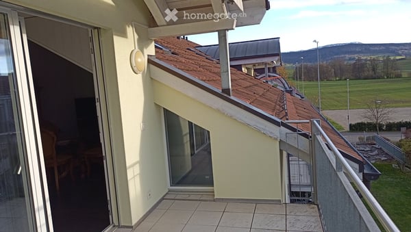Mehr Platz als erwartet: 2½-Zimmer-Wohnung mit 2 Balkonen & ausgebautem Reduit (16 m²) 10
