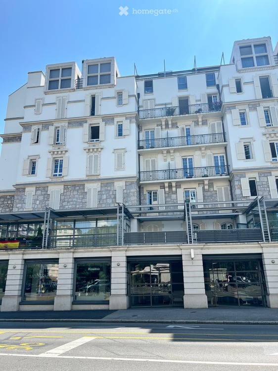 Spacious 6.5-Room Apartment in a Charming Old Building – Route de Malagnou, Geneva