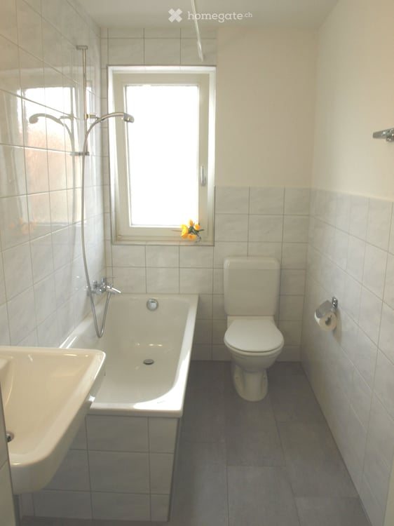 Zentrale gelegene schöne Wohnung in Kleinandelfingen 13