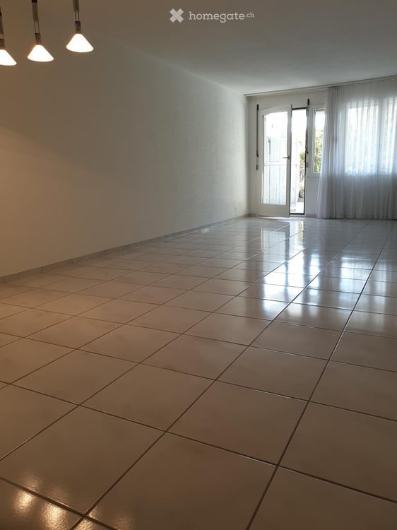 Charmante 3 1/2-Zimmer Gartenwohnung mit grossem Umschwung 9