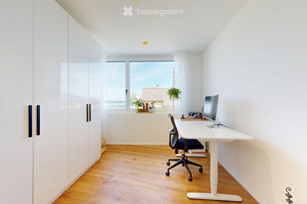 Moderne 3.5-Zimmer-Wohnung mit See-Sicht in Lachen SZ 6